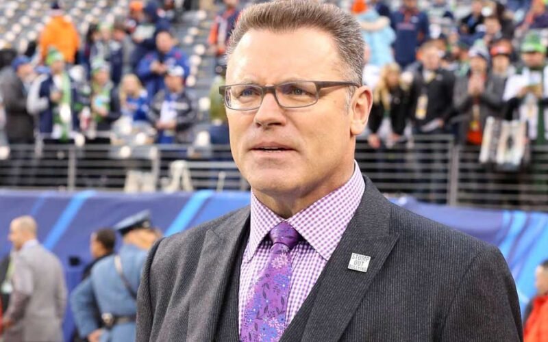 Howie Long’s Net Worth, Football Salaries, and Broadcasting Career